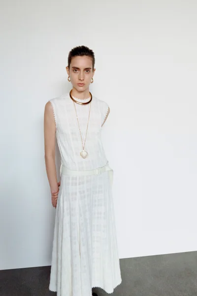 Look 28